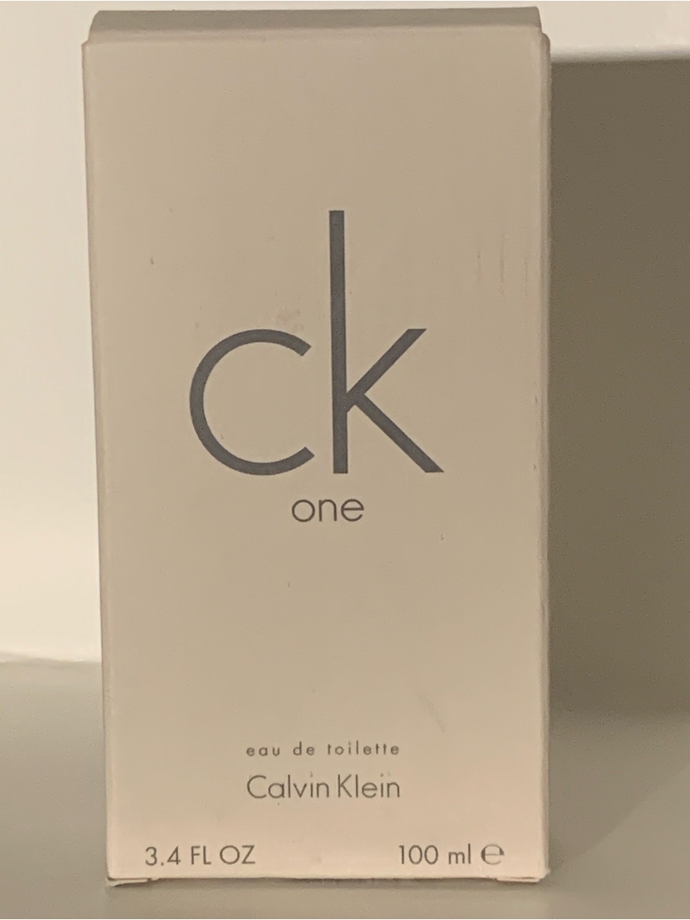 Calvin Klein CK One - Picture 2 of 6